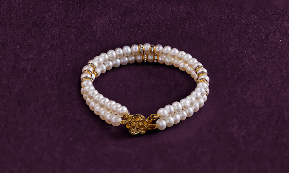 Why lightweight gold bracelet for girls is so much in fashion these days?