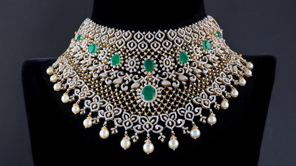 Check out these 5 gold choker designs to look like a million bucks