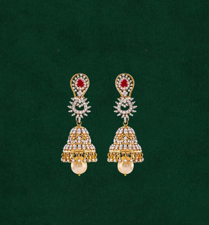 Pear-shaped gorgeous dangling diamond Earrings