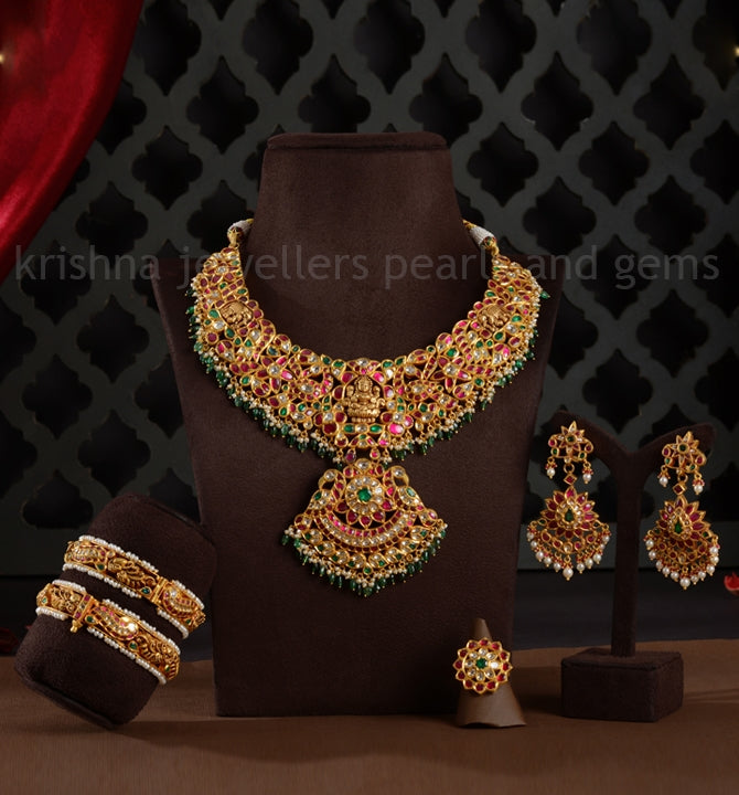 Traditional Gold Kundan  Necklace Sets