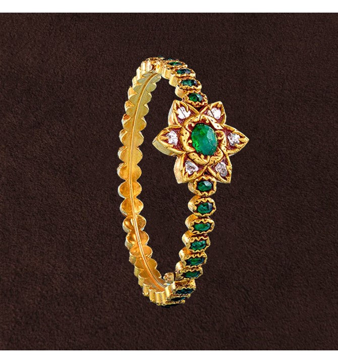 Emerald kundan bangle