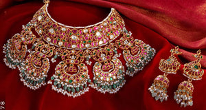 Kundan Jewellery: Can do the magic for you