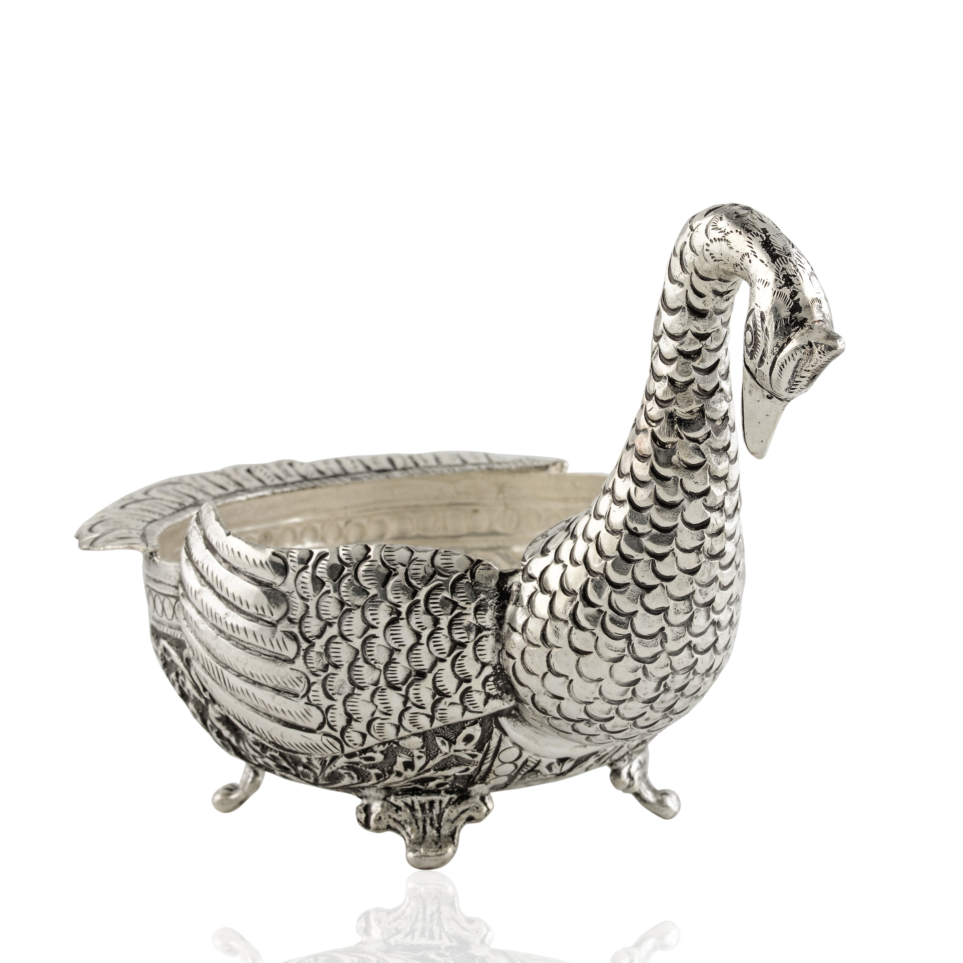 Antique Silver Fruit Serving Bowl - Krishna Jewellers Pearls and Gems