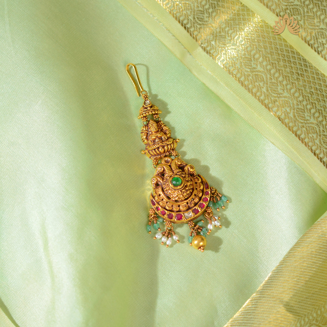 Divine 22K Lakshmi Maang Tikka