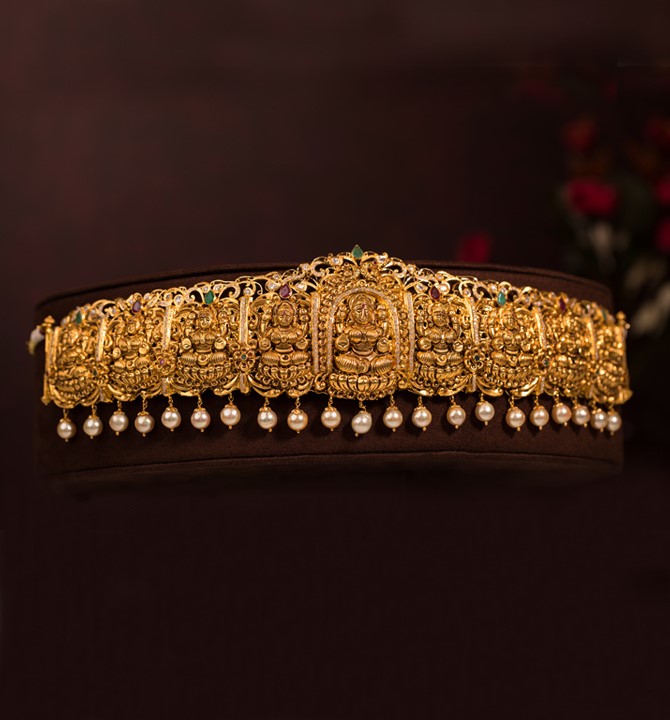 Dual Vaddiyanam and Waistbelt in Nakshi workmanship using yellow gold