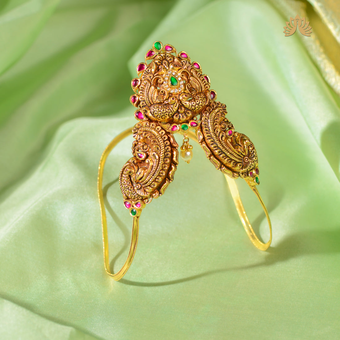 22K Gold Peacock Design Vanki