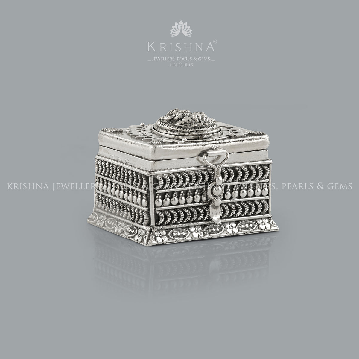 exquisite-92-5-silver-kum-kum-box-featuring-laxmi-devi-design – Krishna ...