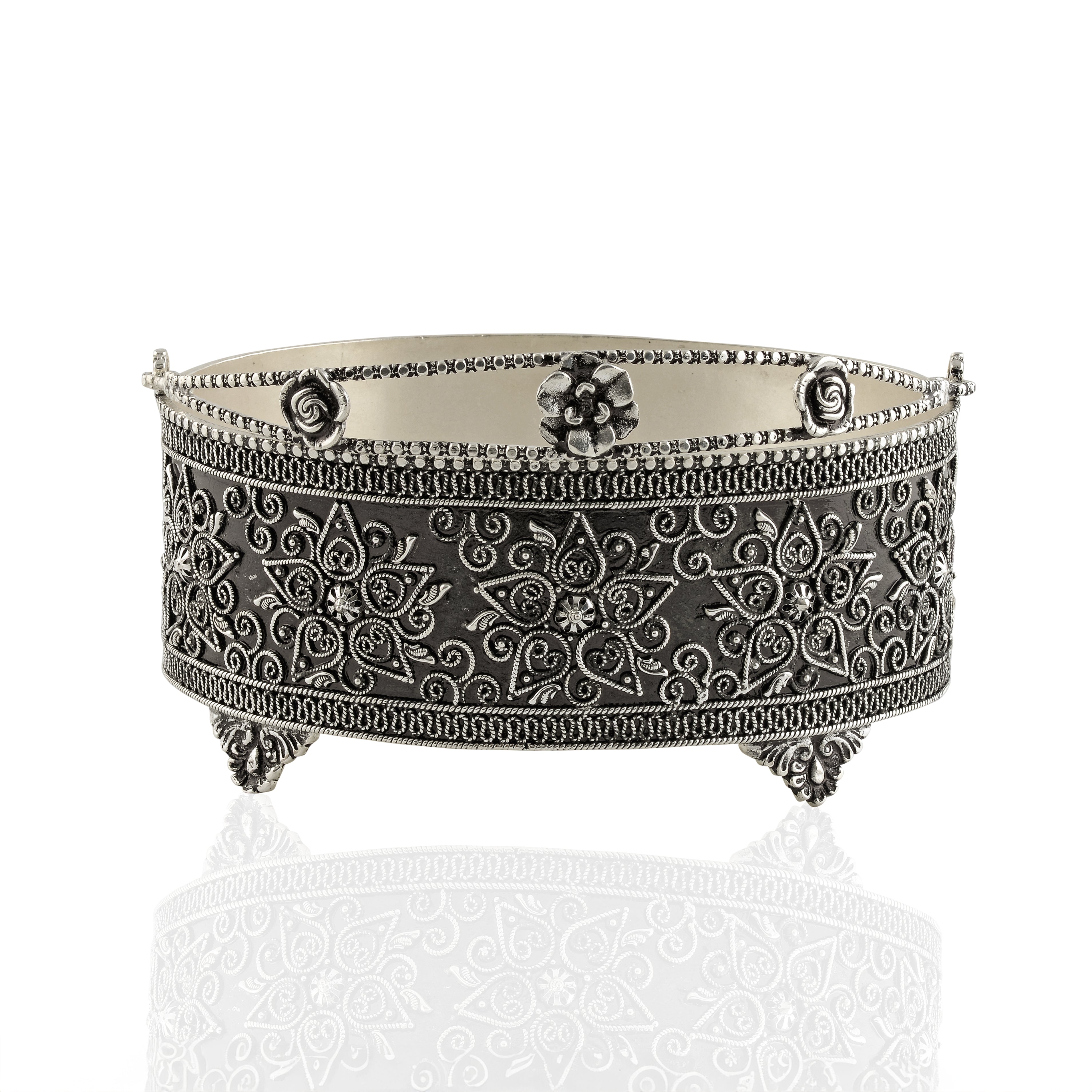 Antique Silver Pooja Basket - Krishna Jewellers Pearls and Gems