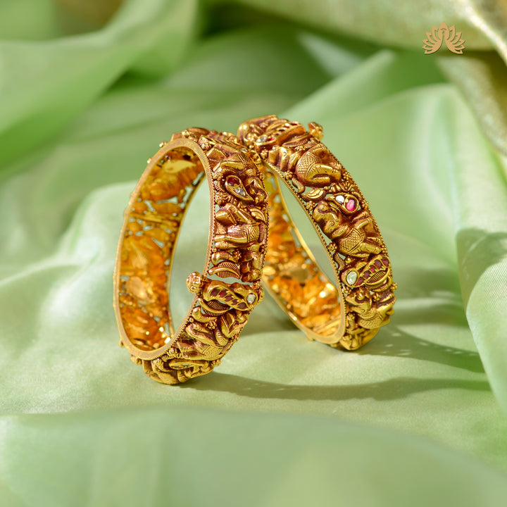 22K Gold Antique Style Bridal Bangles