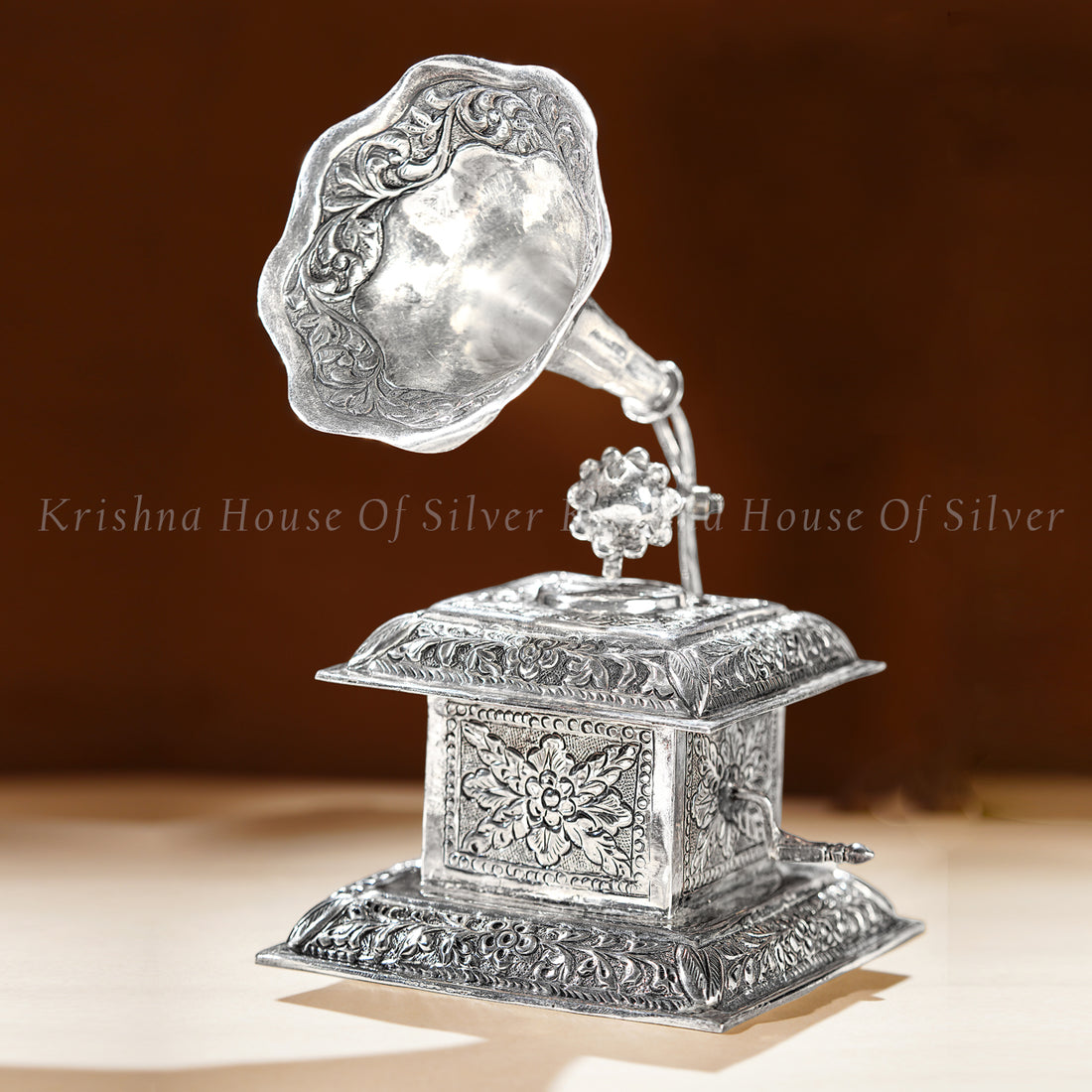 92.5 Silver Gramophone with Antique Finish