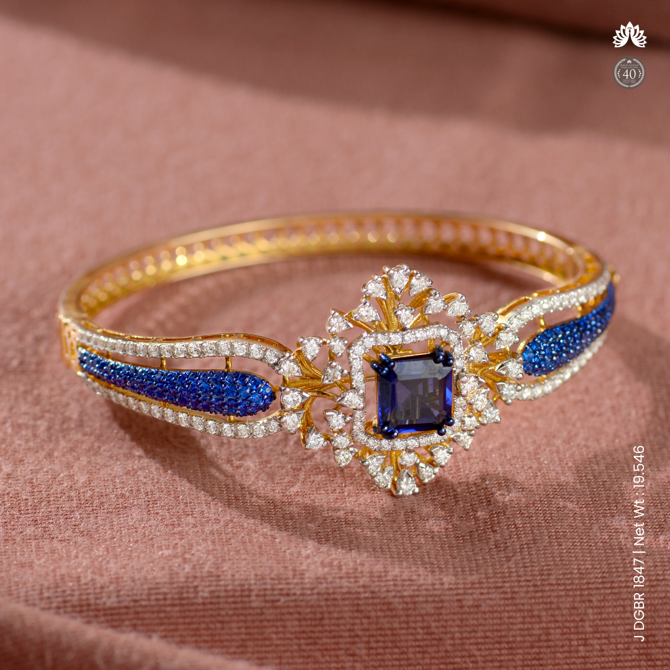 Exquisite tanzanite and diamond gold bracelet.