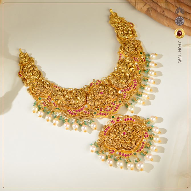 22K Gold Peacock Design Short Necklace Regal Charm in Every Detail