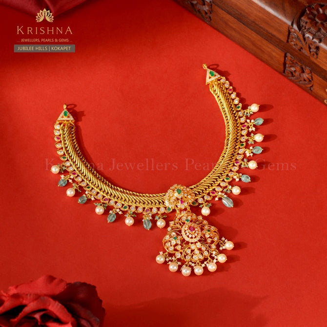 22K Gold Jalebi Short Necklace with Pearls and Emerald Traditional Charm