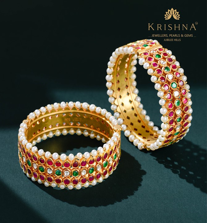 Gold Kundan Bangles With Pearls