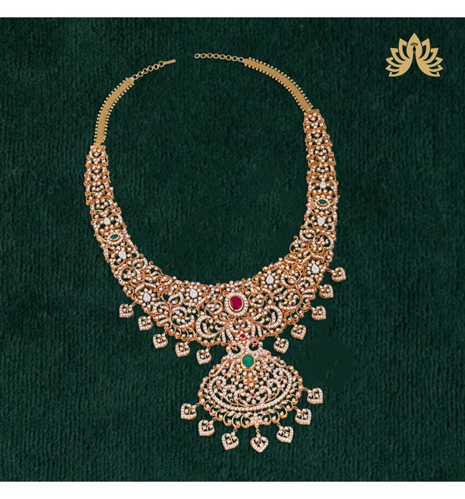 Diamond Necklace in yellow gold