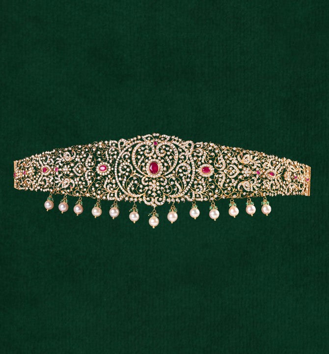 Diamonds Vaddanam In Gold