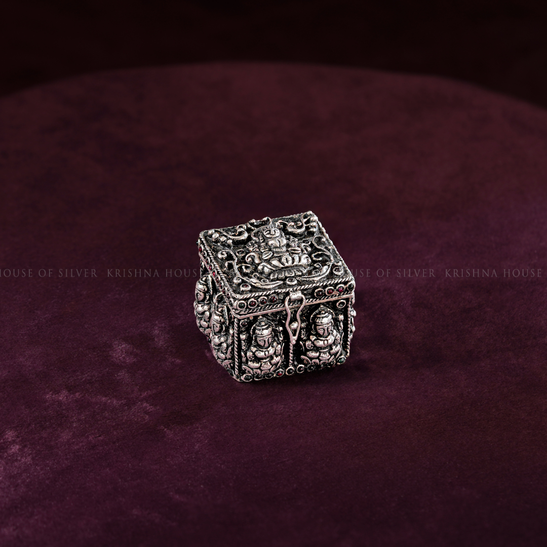 Traditional 92.5 Silver Kumkum Box with Antique Finish
