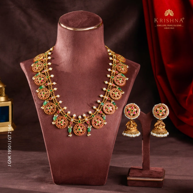 Tradtional Kundan Bridal Set in Gold
