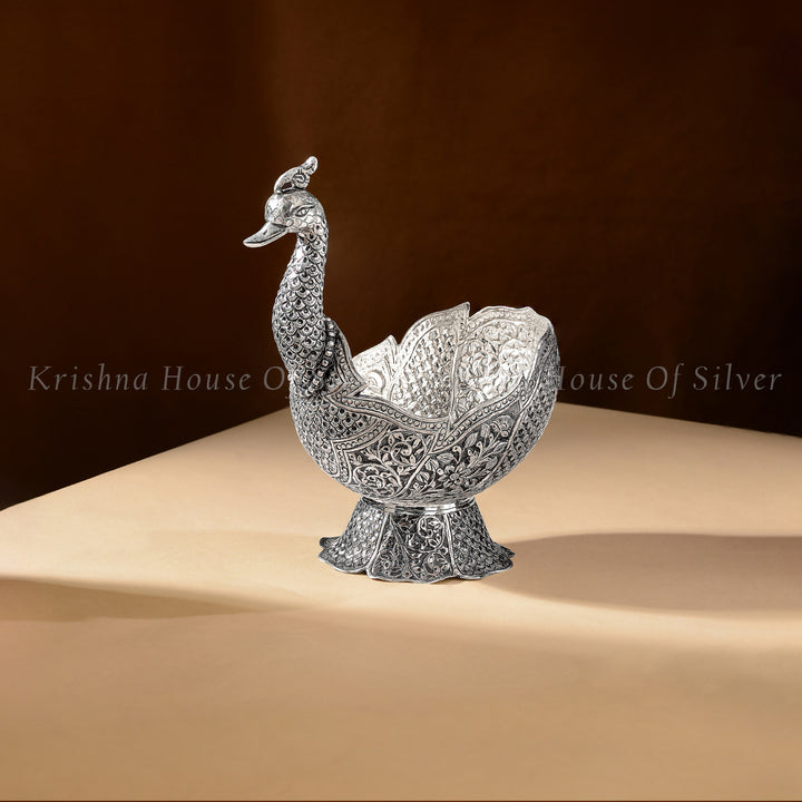 Silver Swan Fruit Bowl – Elegant Home Décor & Serveware