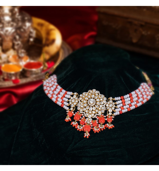 Polki Choker Necklace in yellow goldJGNK0536