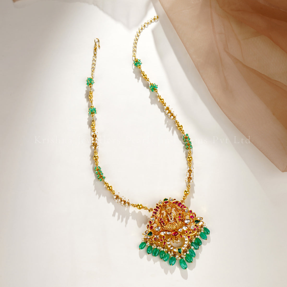 22K Gold Emerald Beaded Pendant Necklace