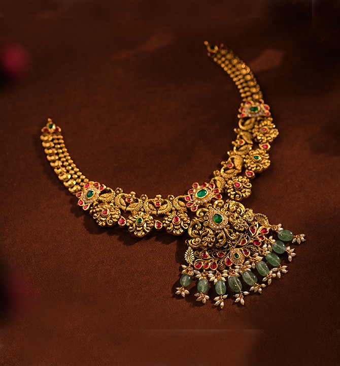 Kundan and Nakshi Gold Necklace