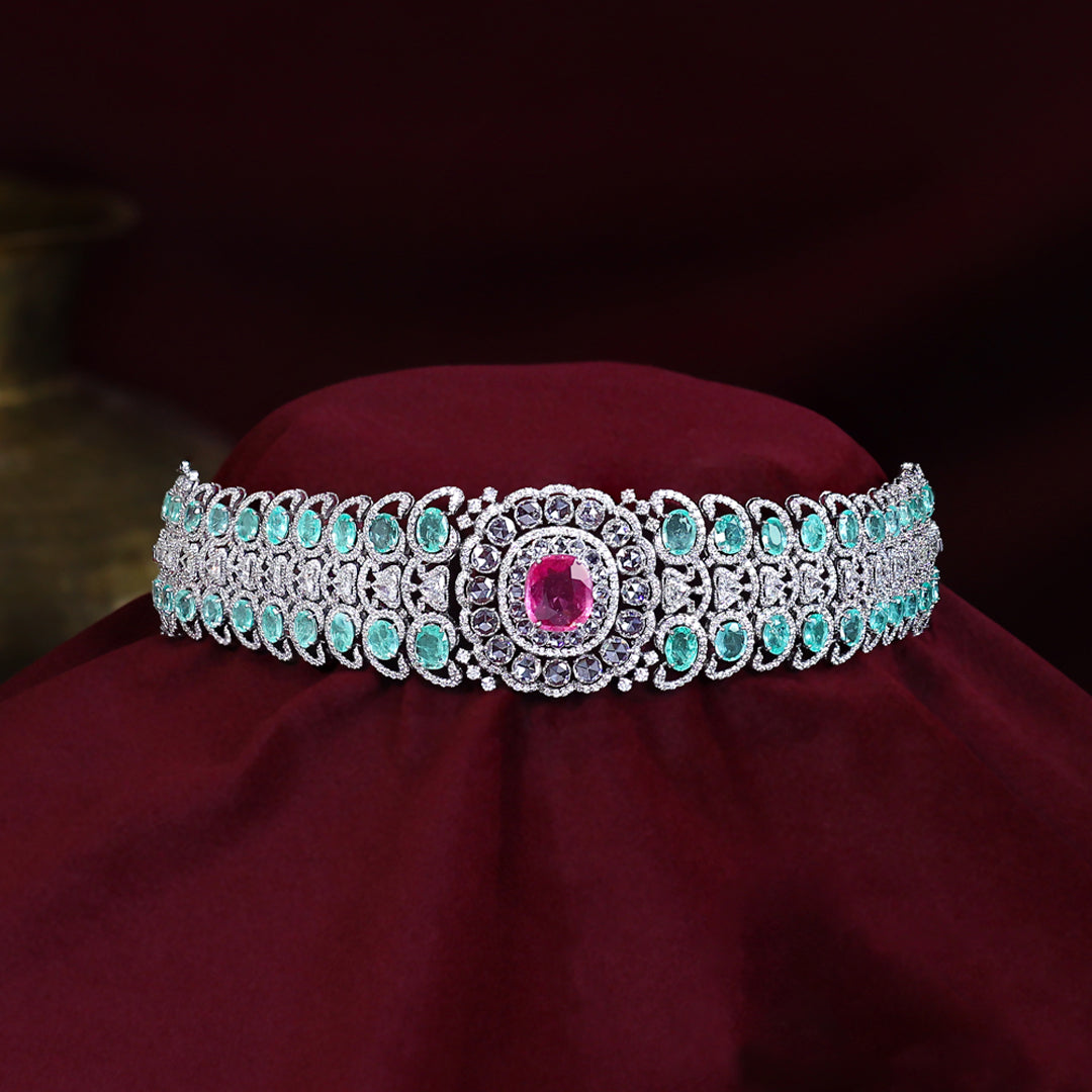 18K Diamond Emerald Neck Choker – Luxury Bridal Jewelry in Fine Gold