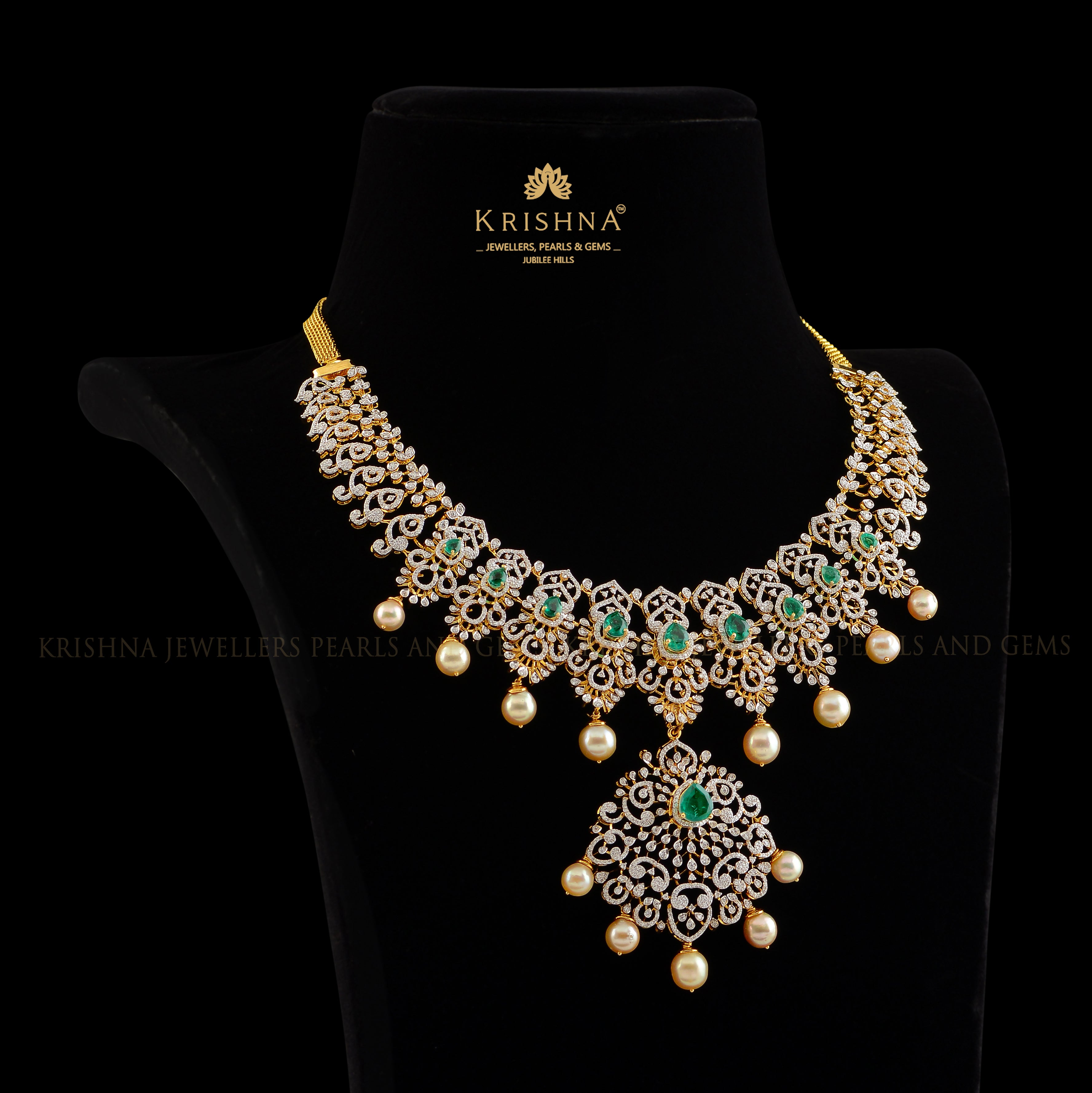 Mesmerizing Luxy Diamond Necklace - Krishna Jewellers Pearls and Gems