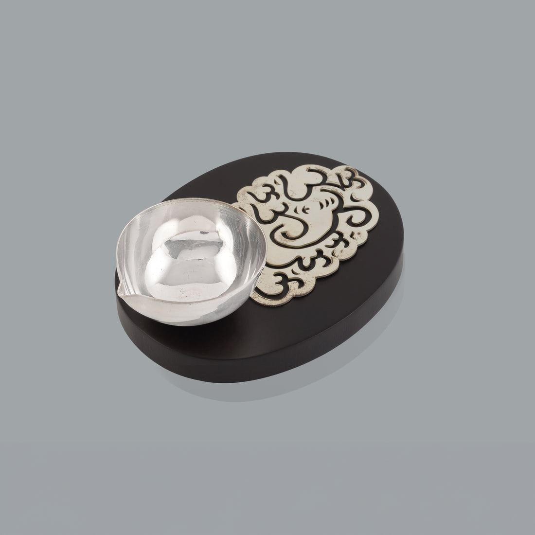 Silver Diya with Wood Craft 92.5 Silver