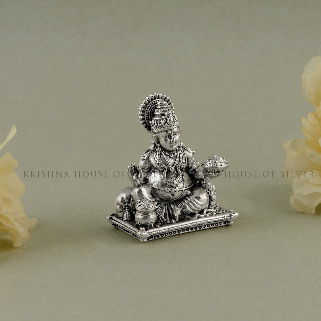 Antique-Finished Silver Kuber Idol