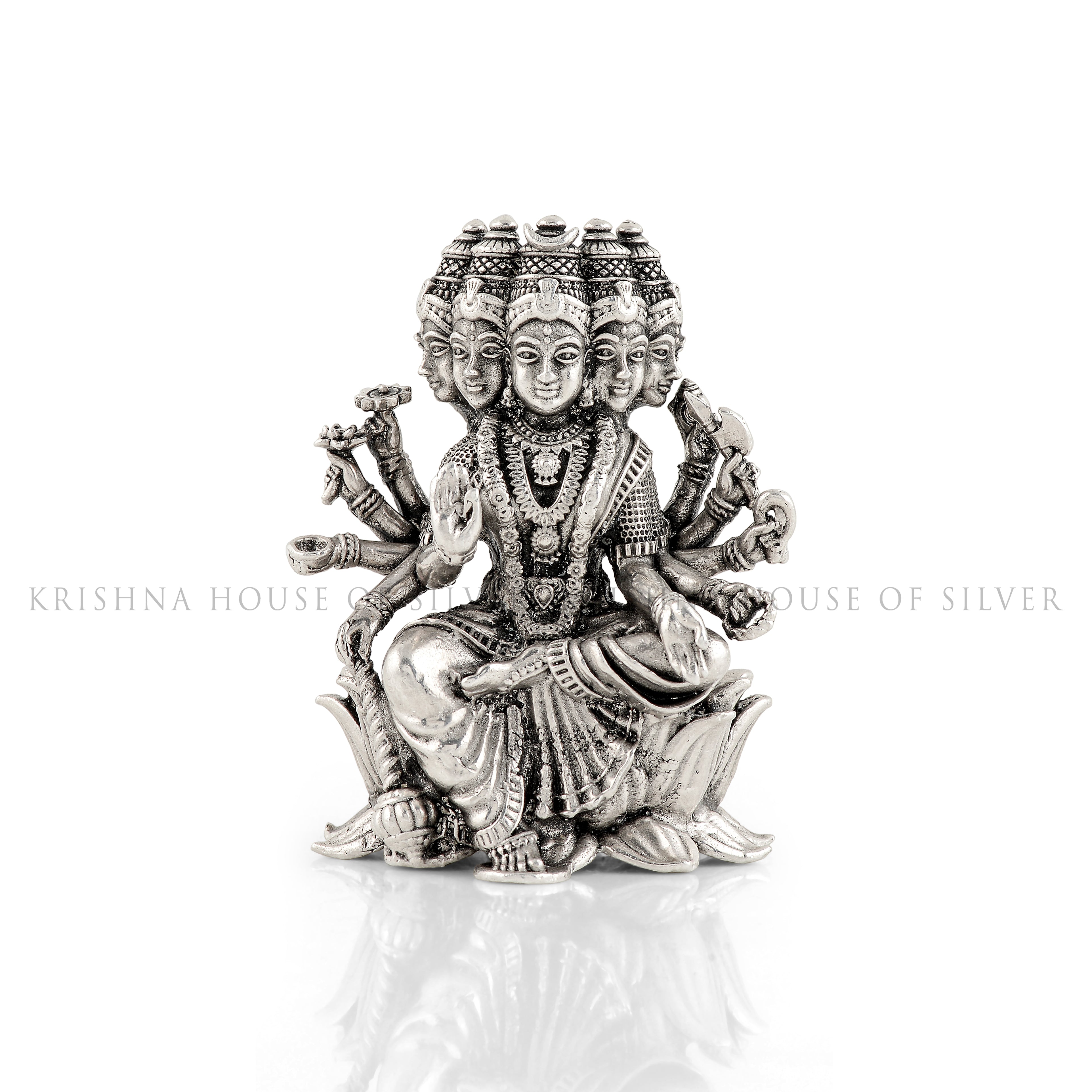 A Legacy of Royalty: Gayatri Devi's Silver Idol Timeless Influence