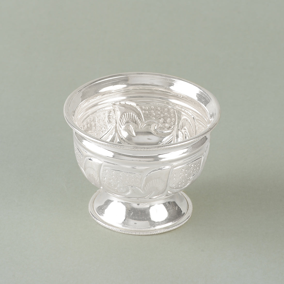 Silver 92.5 Leaf-Themed Bowl