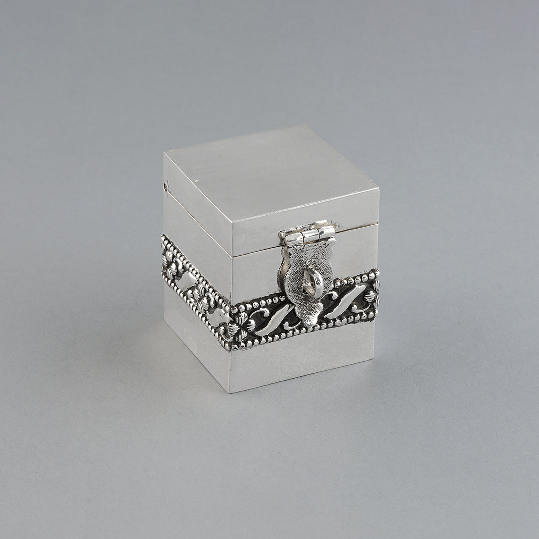 Divine Silver Box For Pooja with Antique Work - Krishna Jewellers Pearls and Gems