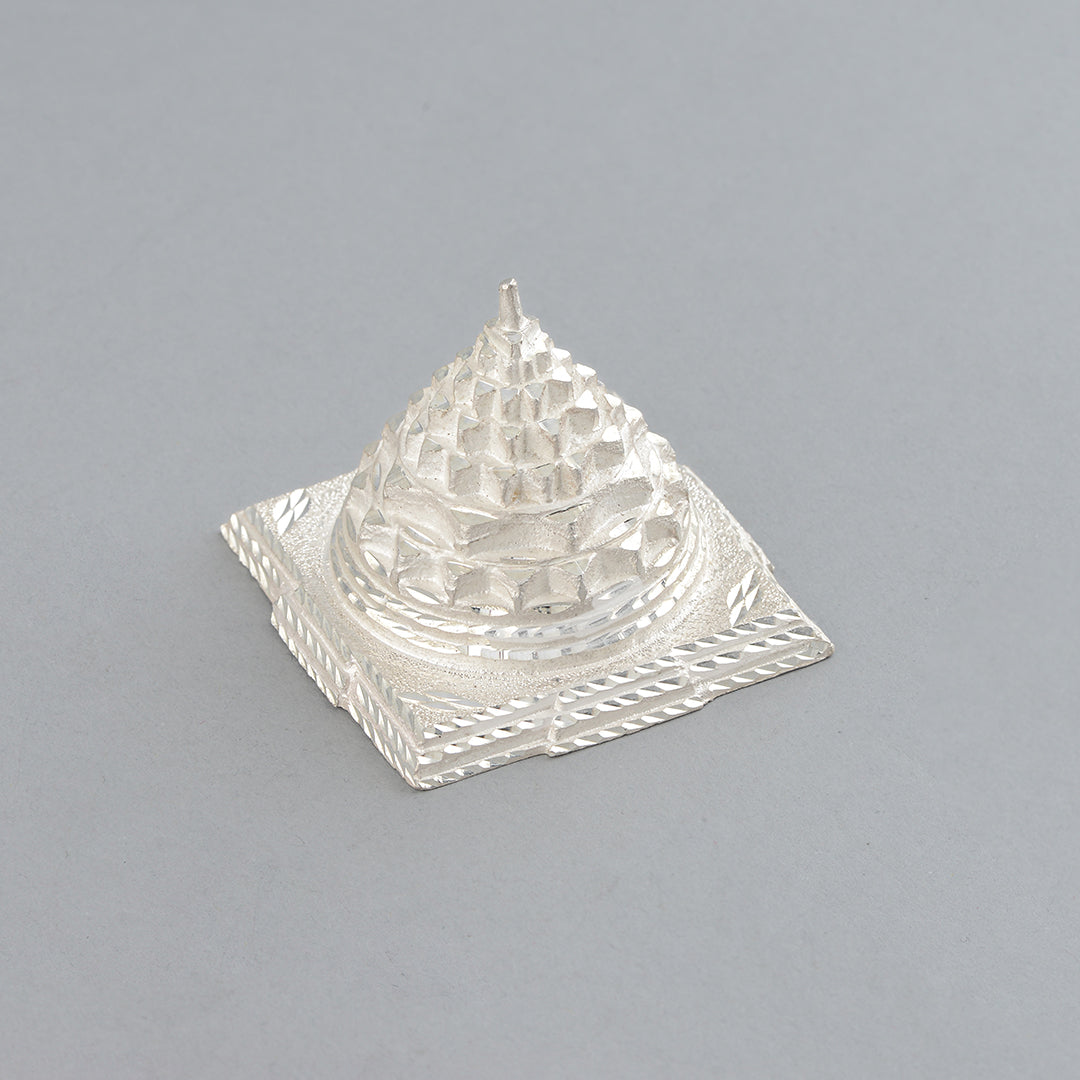 Divine Sri Yantra in Silver - Krishna Jewellers Pearls and Gems