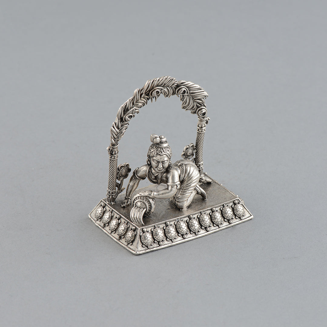 Laddu Gopal Murti In Silver - Krishna Jewellers Pearls and Gems