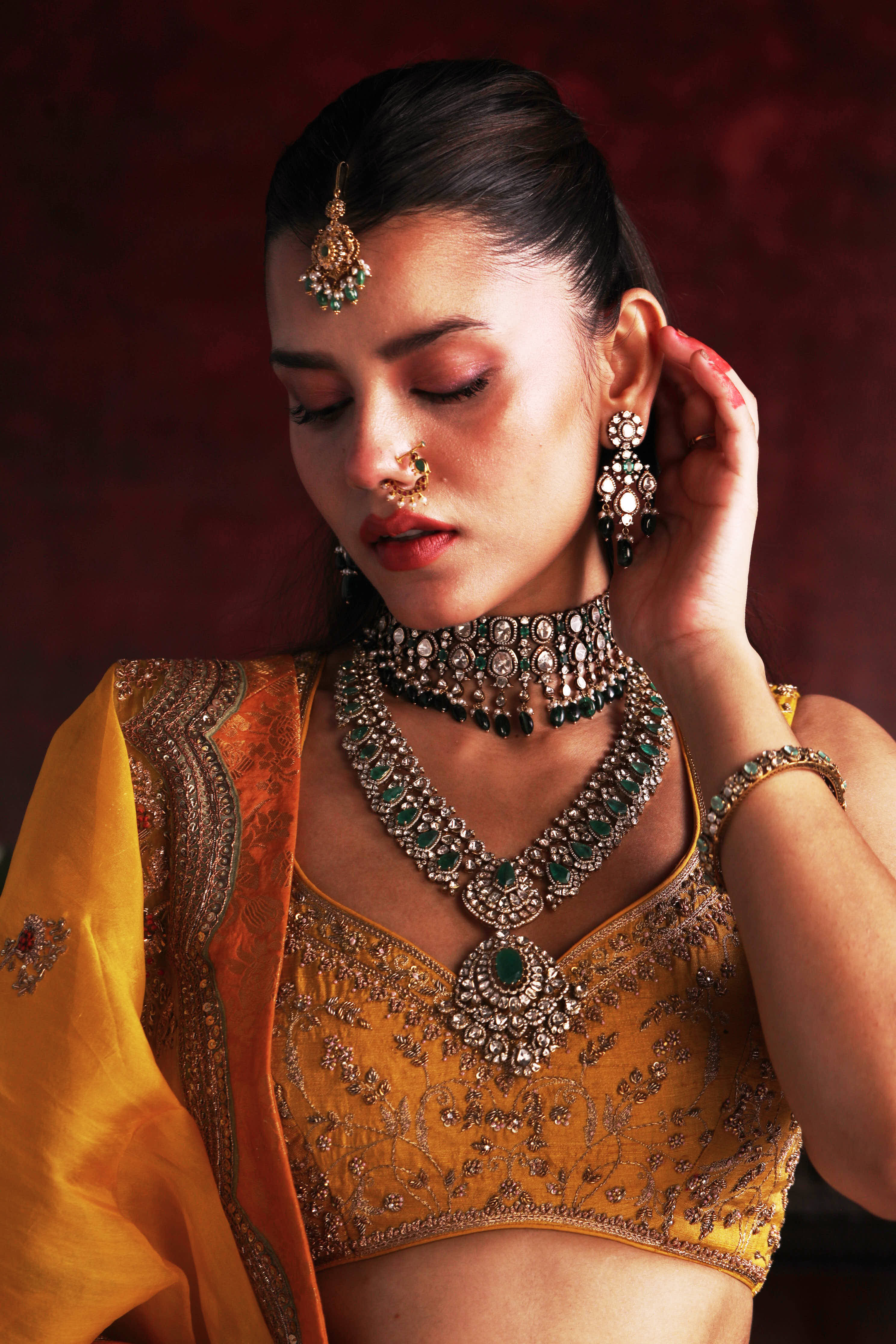 Emerald Polki Diamond Choker in 18K Gold – Bridal Necklace