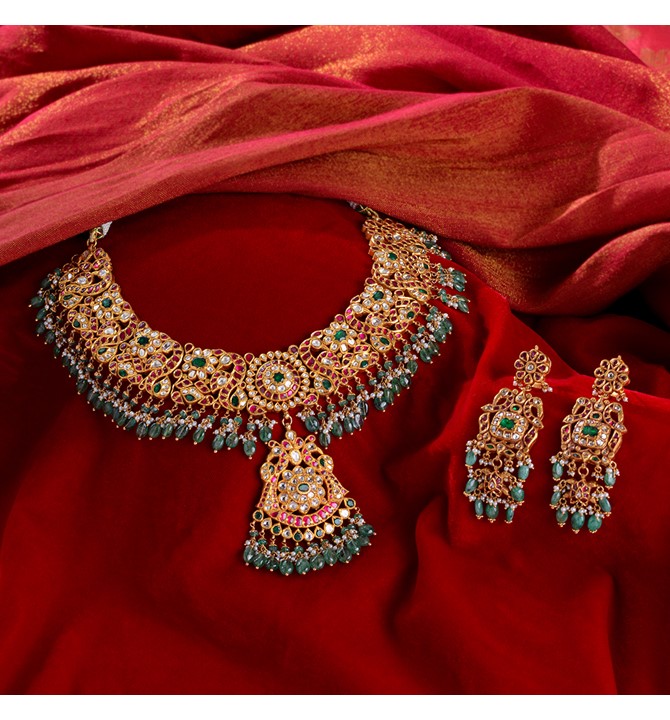 Bridal Gold Necklace with Guttapusalu