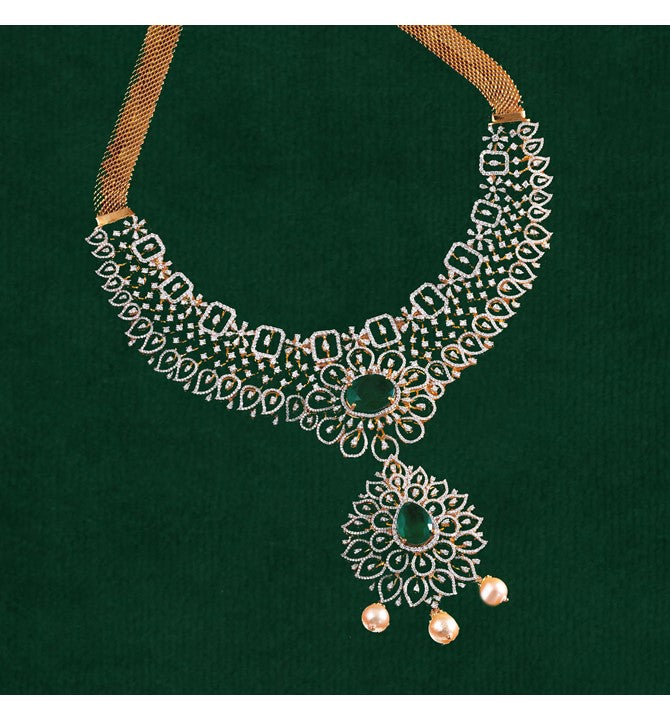 Diamond Emerald Necklace With pearl