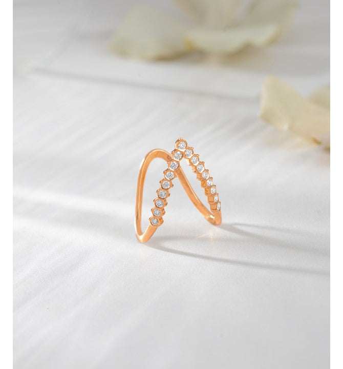 Vanki Diamond Ring in Rose Gold