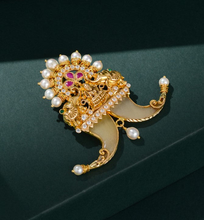 Puligoru Pendant Gold With Lakshmi