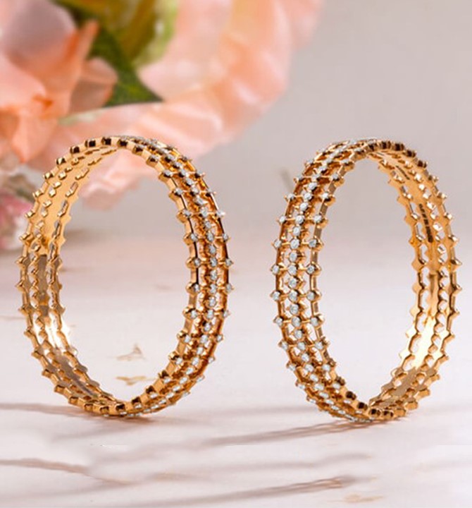 Gold and Diamond bangles Set