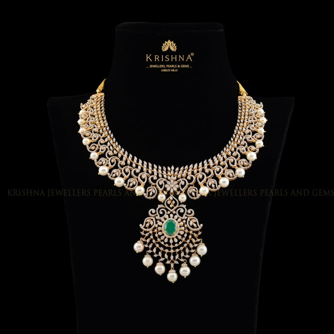 Sparkling Floral Diamond Necklace
