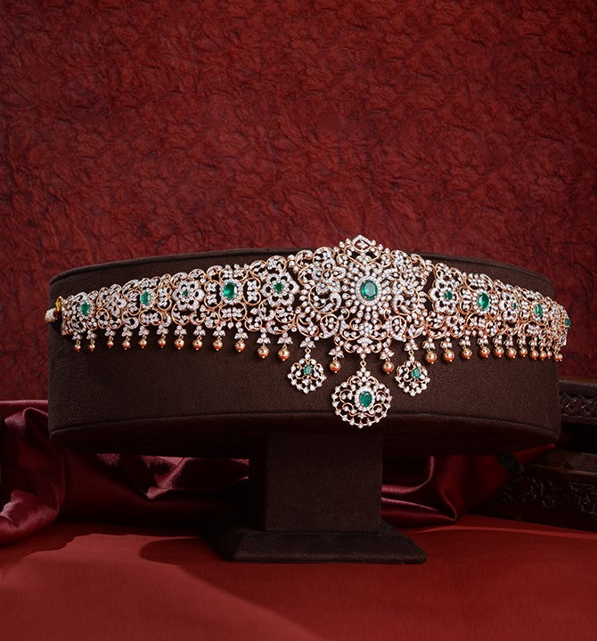 Diamond Vaddanam in Floral Motif