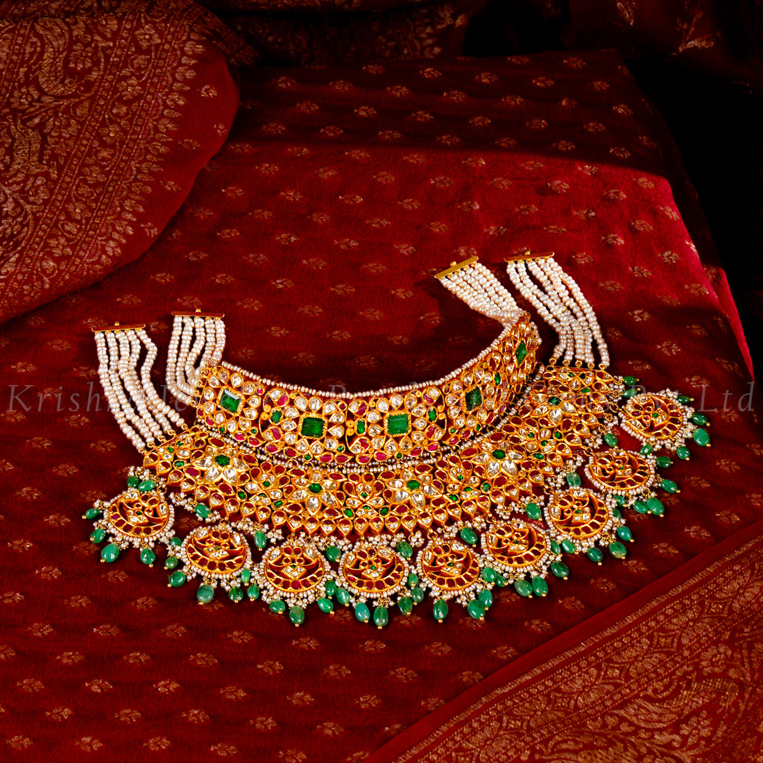 Detachable 22K Gold Kundan Choker
