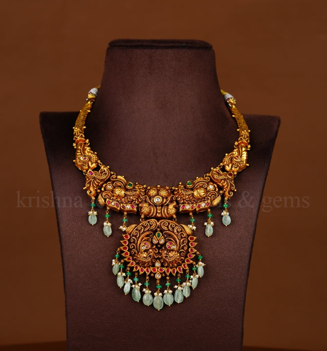 22K Gold Short Necklace with Emerald Beads