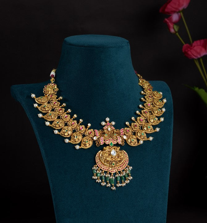 Gold Mango Design Necklace with Guttapusalu