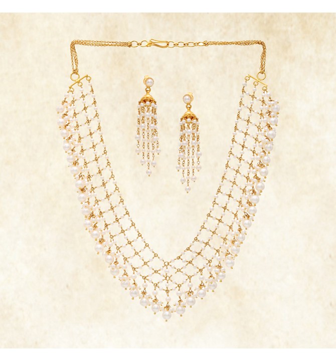 Pearl Necklace With Layered Jhumkas