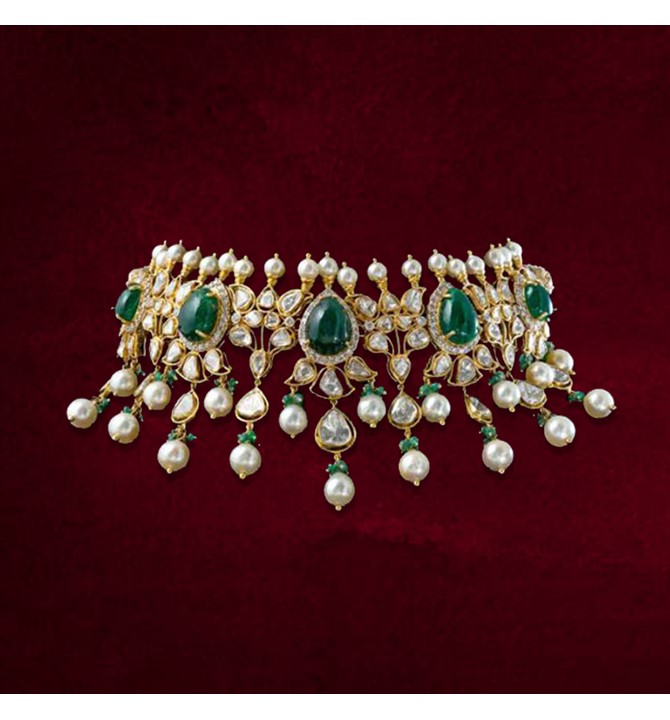 Emeralds Uncut Diamonds Gold Choker Necklace