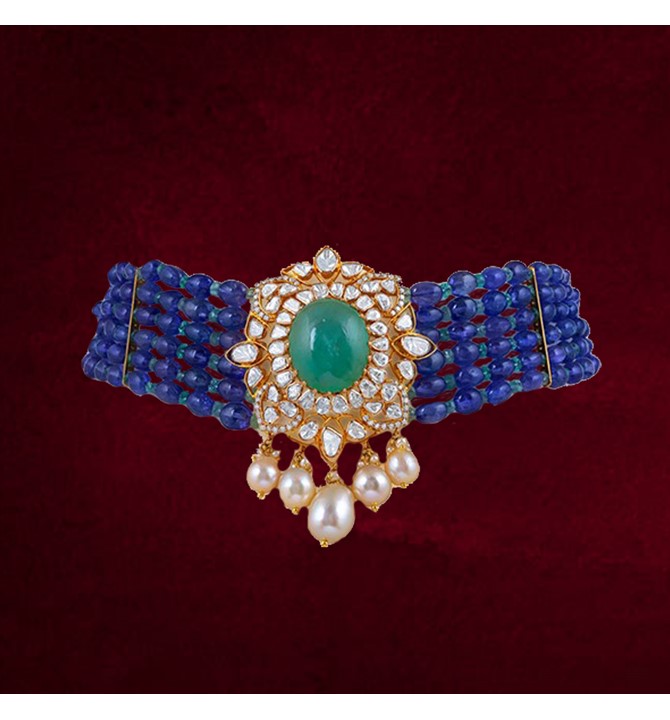 Tanzanites Emerald and Uncut Diamonds choker Necklace in yellow gold