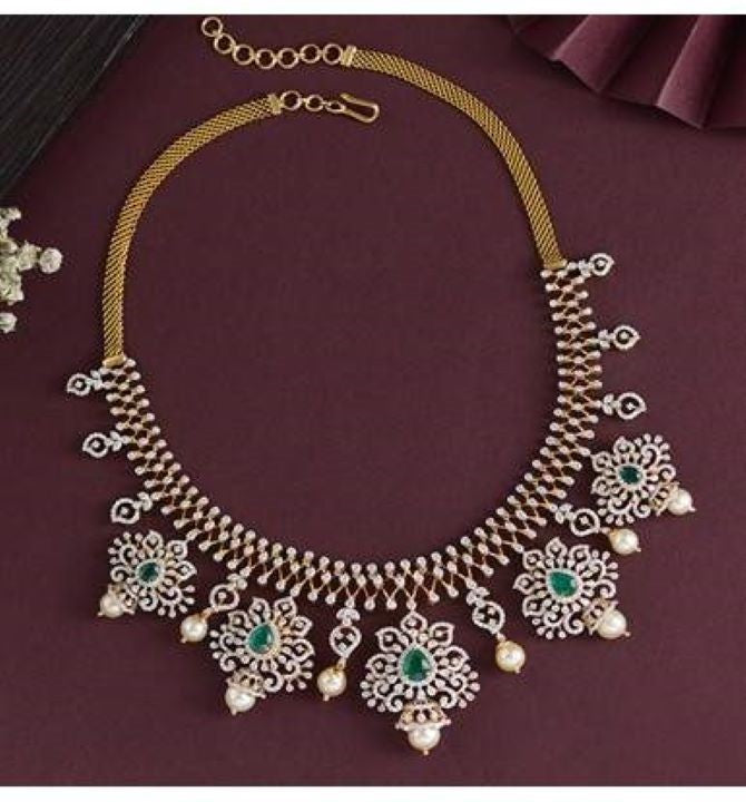 Diamond Floral Emerald Pearl Necklace